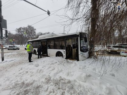 По поручению Председателя СК России возбуждено уголовное дело по факту оказания услуг, не отвечающих требованиям безопасности, при перевозке людей